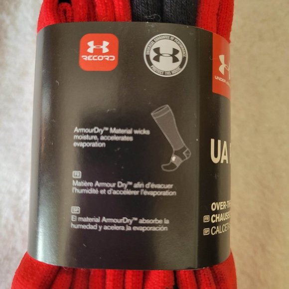 540 Under Armour	2 prs of Performance over the calf socks - Picture 6 of 7